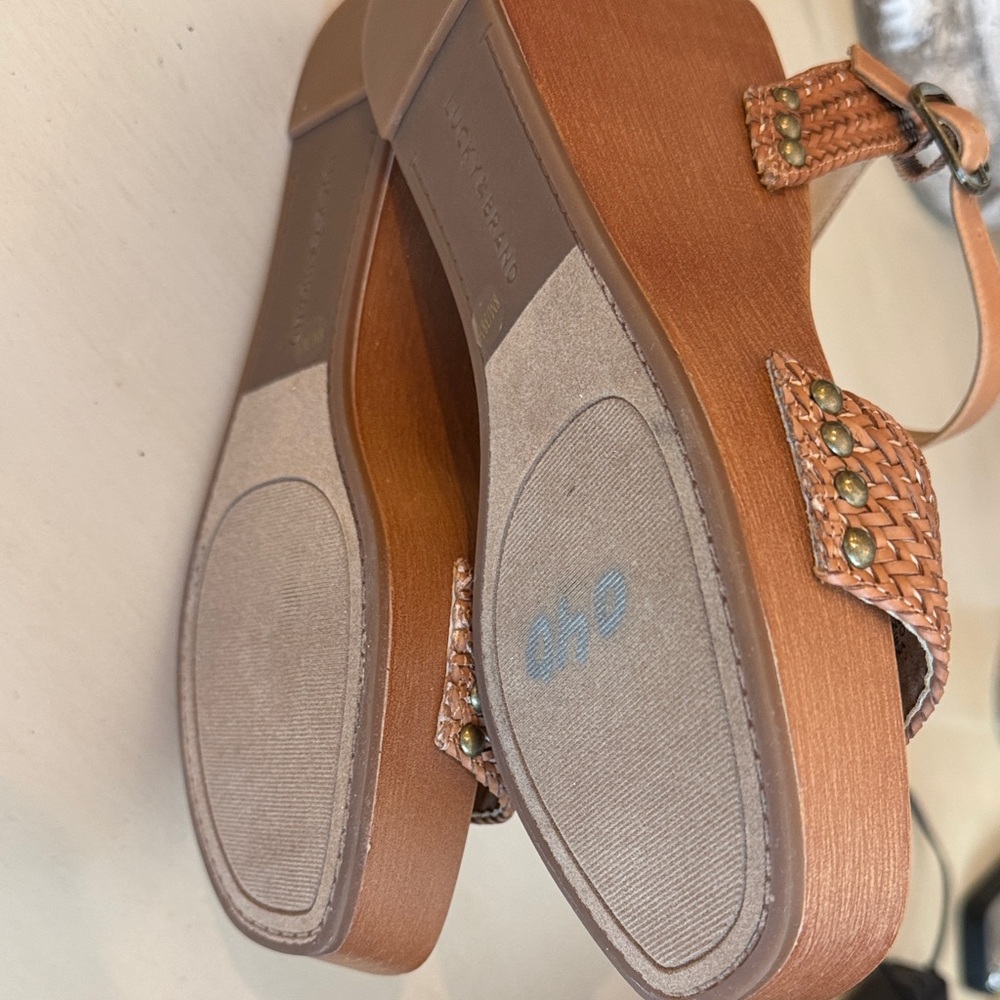 Lucky Brand Women's Brown Woven Wedges - Picture 5 of 6